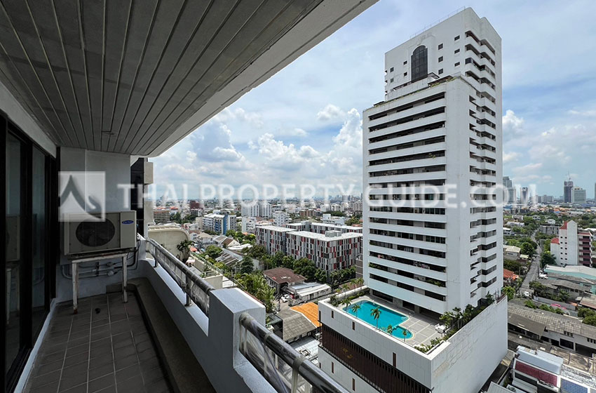 Apartment in Sukhumvit 